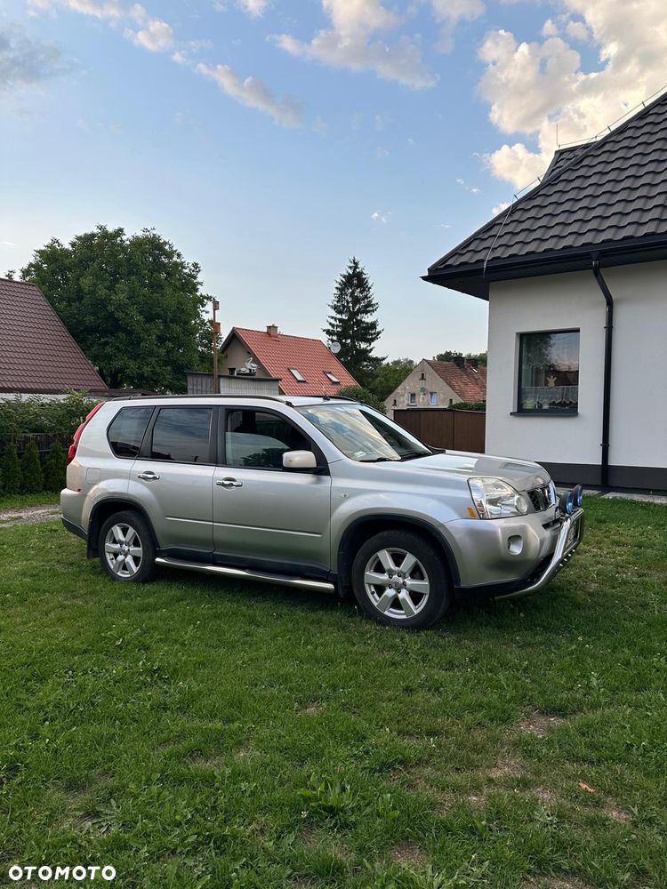 Nissan X-Trail 2.0 dCi 4x4 DPF SE - 2