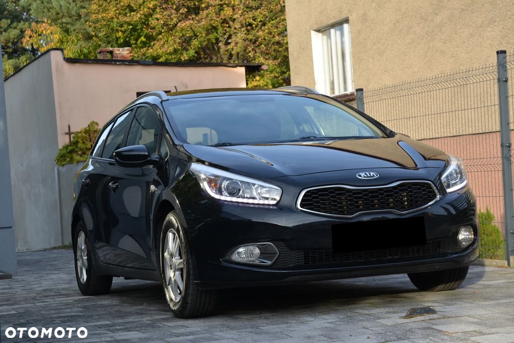Kia Ceed 1.4 CVVT Dream Team Edition - 12