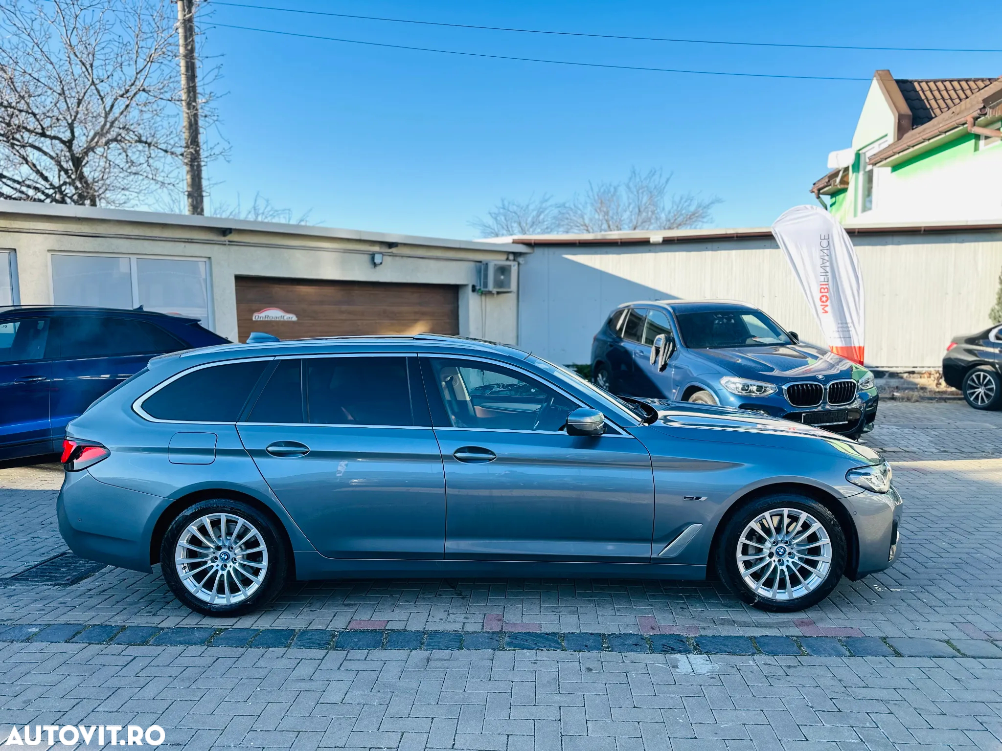 BMW Seria 5 530e xDrive Touring Aut. - 14