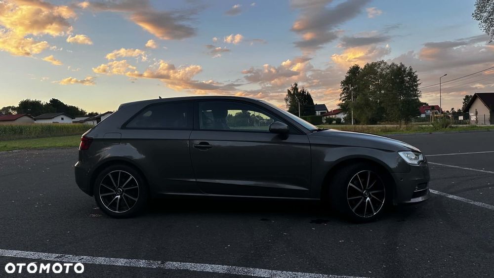Audi A3 3-drzwiowe 1.4 TFSI Ambiente S tronic - 3
