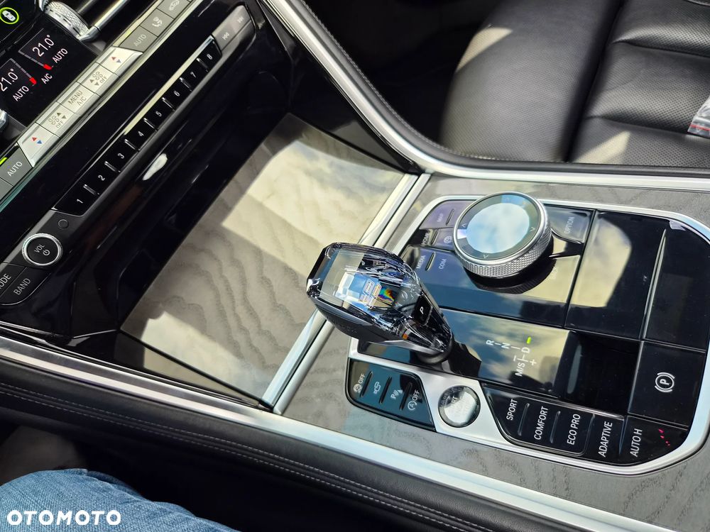 BMW Seria 8 840i - 10