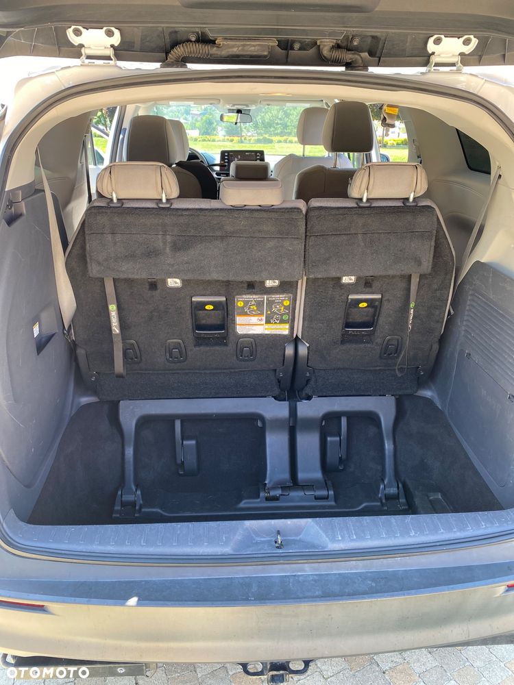 Toyota Sienna - 14