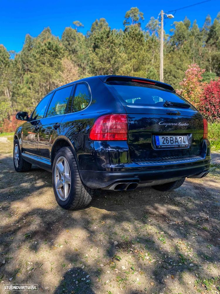Porsche Cayenne Turbo - 9