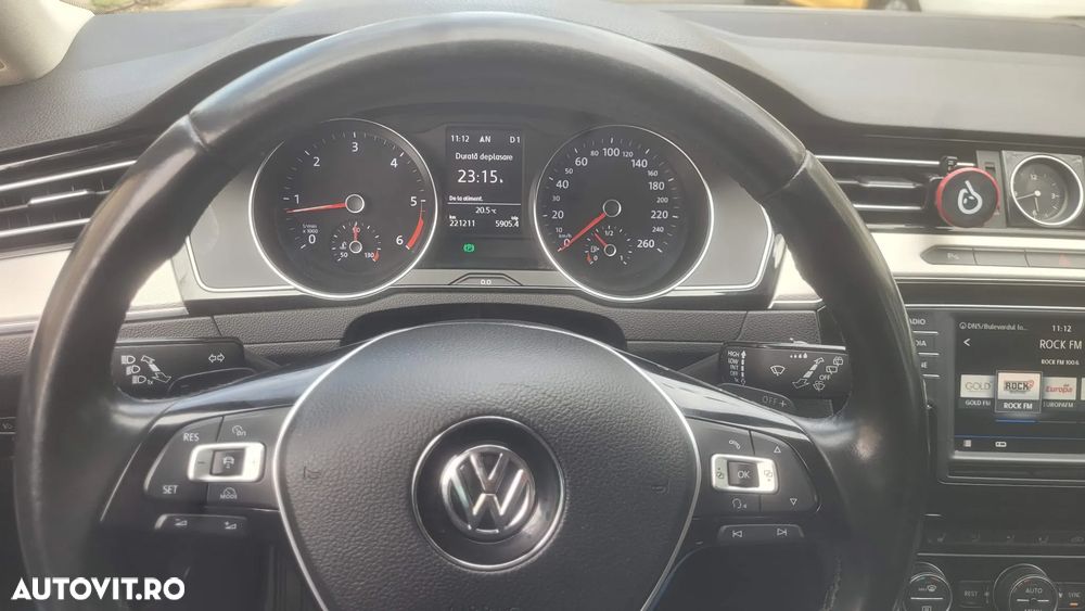 Volkswagen Passat - 7