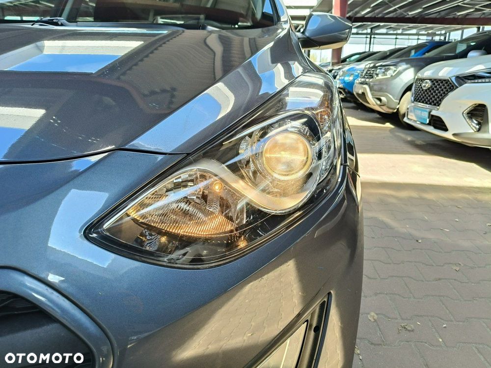 Hyundai i30 blue Kombi 1.4 YES Silver - 7