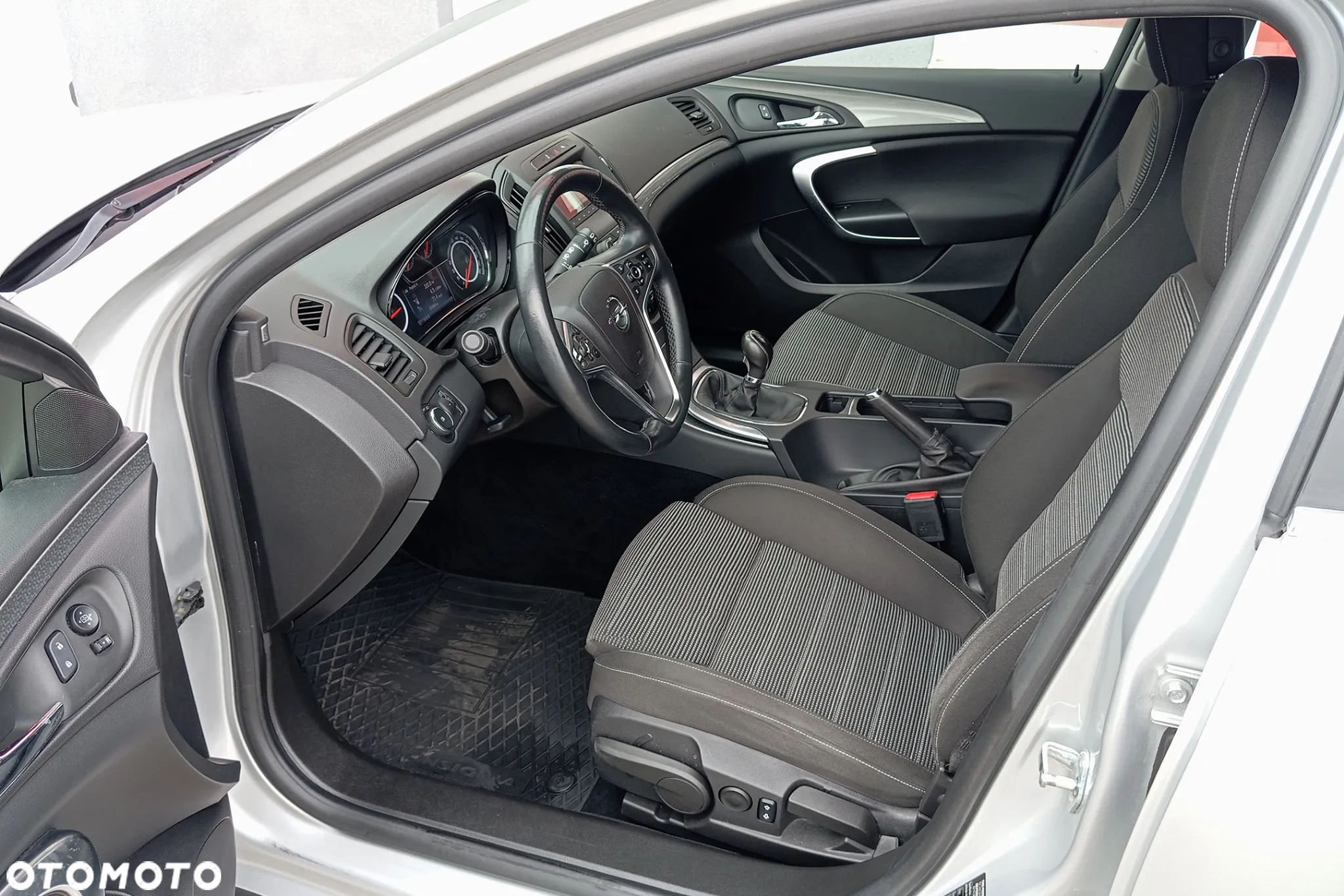 Opel Insignia - 21