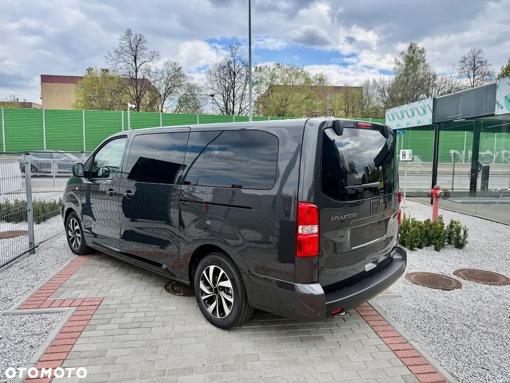 Fiat Ulysse Business EAT8 - 4