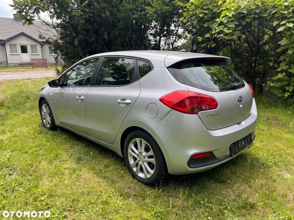 Kia Ceed 1.6 CRDi M - 4