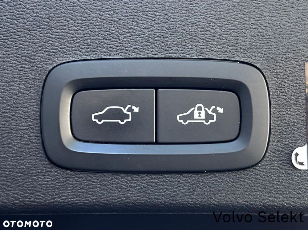 Volvo XC 40 - 32