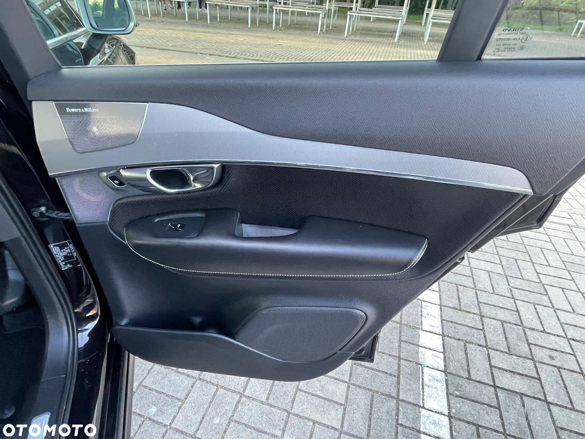 Volvo XC 90 D5 AWD R-Design - 33