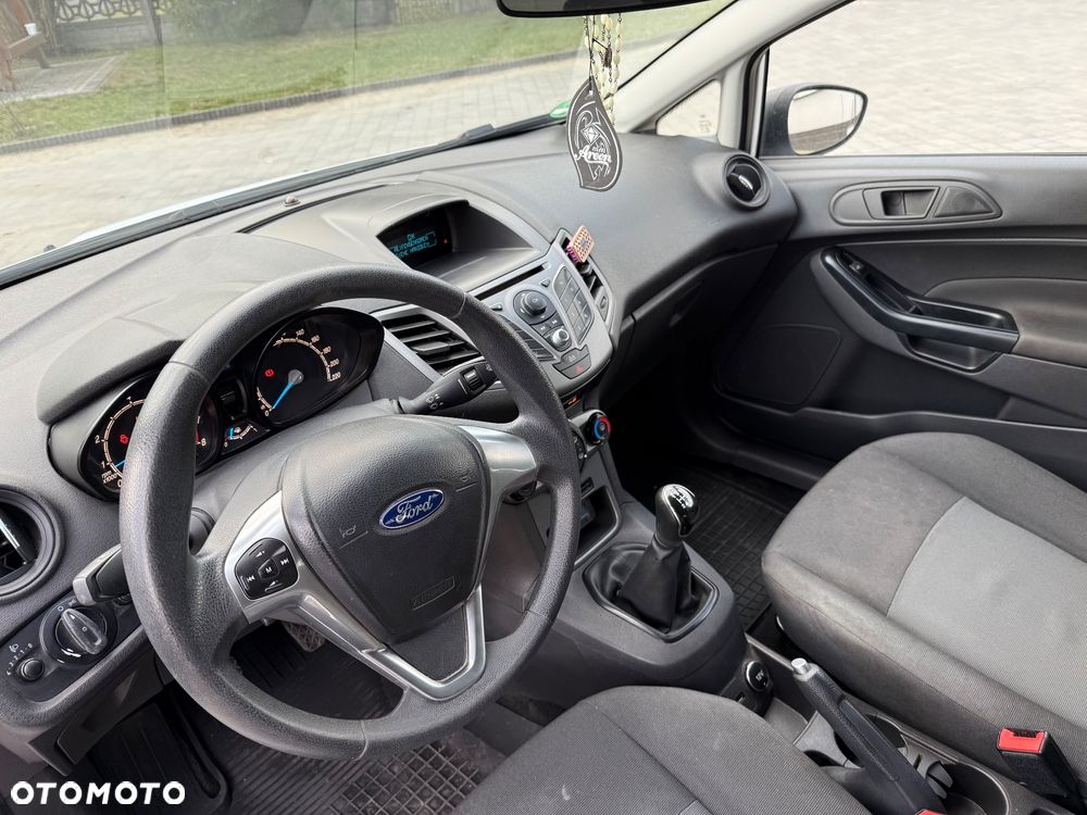 Ford Fiesta 1.25 Celebration - 6