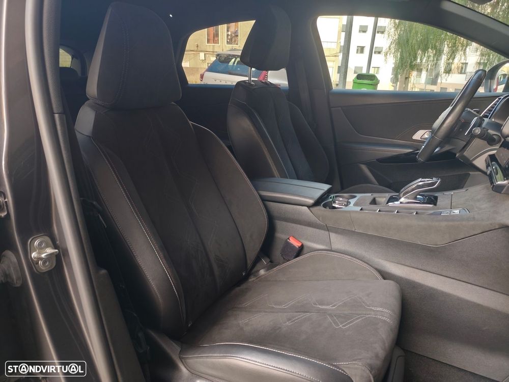 DS DS7 Crossback 1.5 BlueHDi Performance Line EAT8 - 29