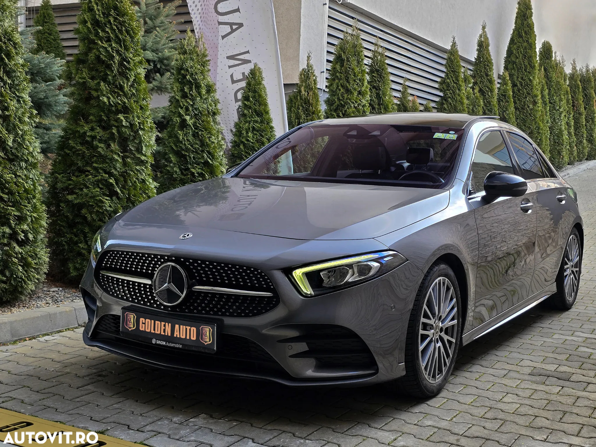 Mercedes-Benz A 250 4Matic 7G-DCT AMG Line - 24