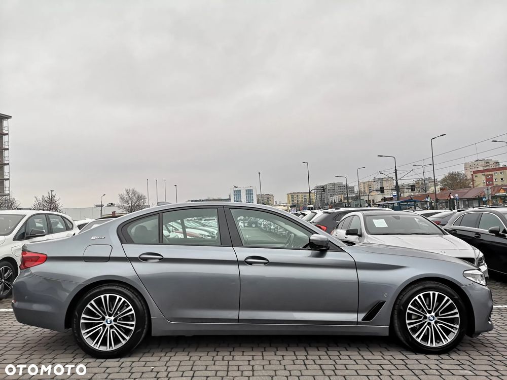 BMW Seria 5 530e iPerformance - 5