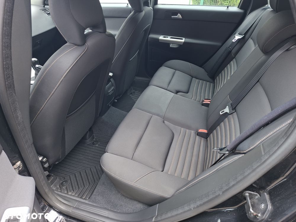 Volvo V50 - 26