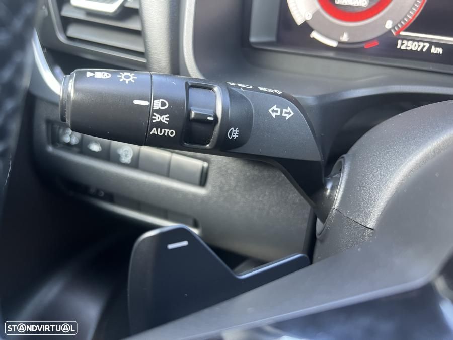 Nissan Qashqai 1.3 DIG-T N-Connecta Xtronic - 28