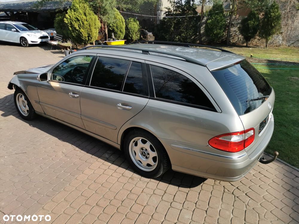 Mercedes-Benz Klasa E - 24