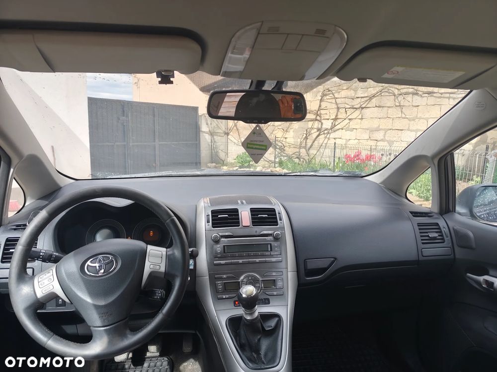 Toyota Auris 2.0 D-4D Sol - 12