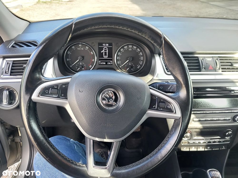 Skoda RAPID 1.2 TSI Elegance - 8