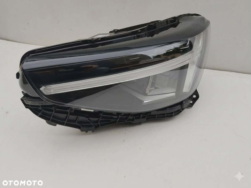 Lampa Lewa Prawa full led base Volvo xc40 Lift Europa bdb.stan - 2