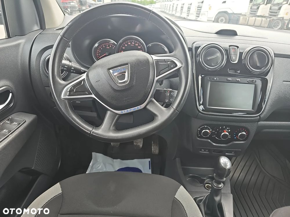 Dacia Lodgy 1.5 Blue dCi Stepway S&S EU6d - 11