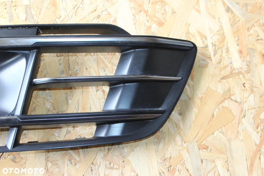 KRATKA ZDERZAKA AUDI Q5 S-LINE SQ5 80A 80A807679K 2019 - 2