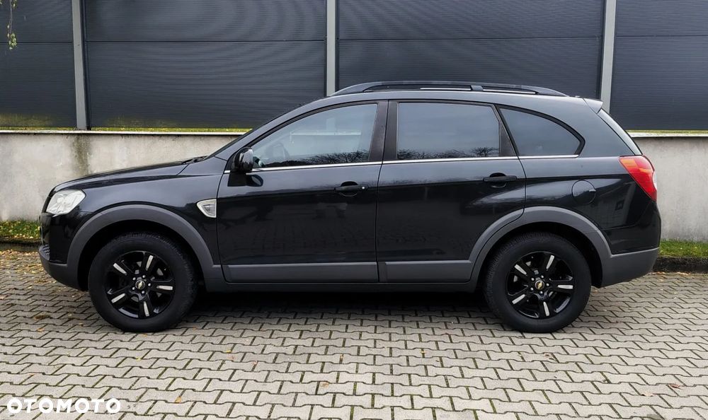 Chevrolet Captiva 2.4 2WD 7 Sitzer LS - 7