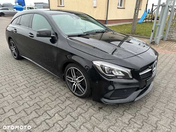 Mercedes-Benz CLA Shooting Brake 180 7G-DCT AMG Line