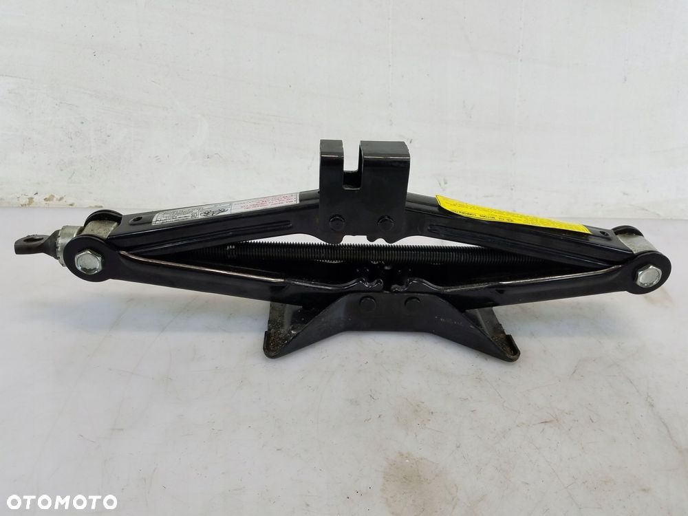 podnośnik samochodowy kia sportage iii - 3