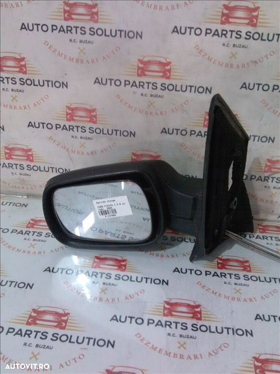 oglinda stanga ford fiesta 1.3 b an fabr. 2004 - 1