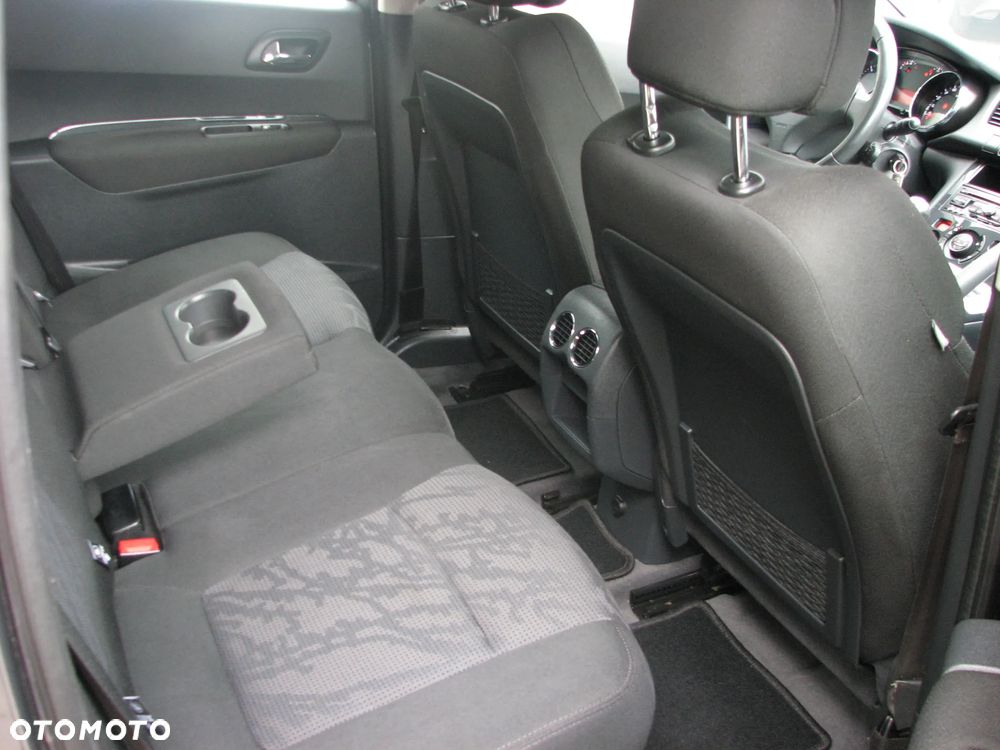 Peugeot 3008 HDi FAP 110 Platinum - 17