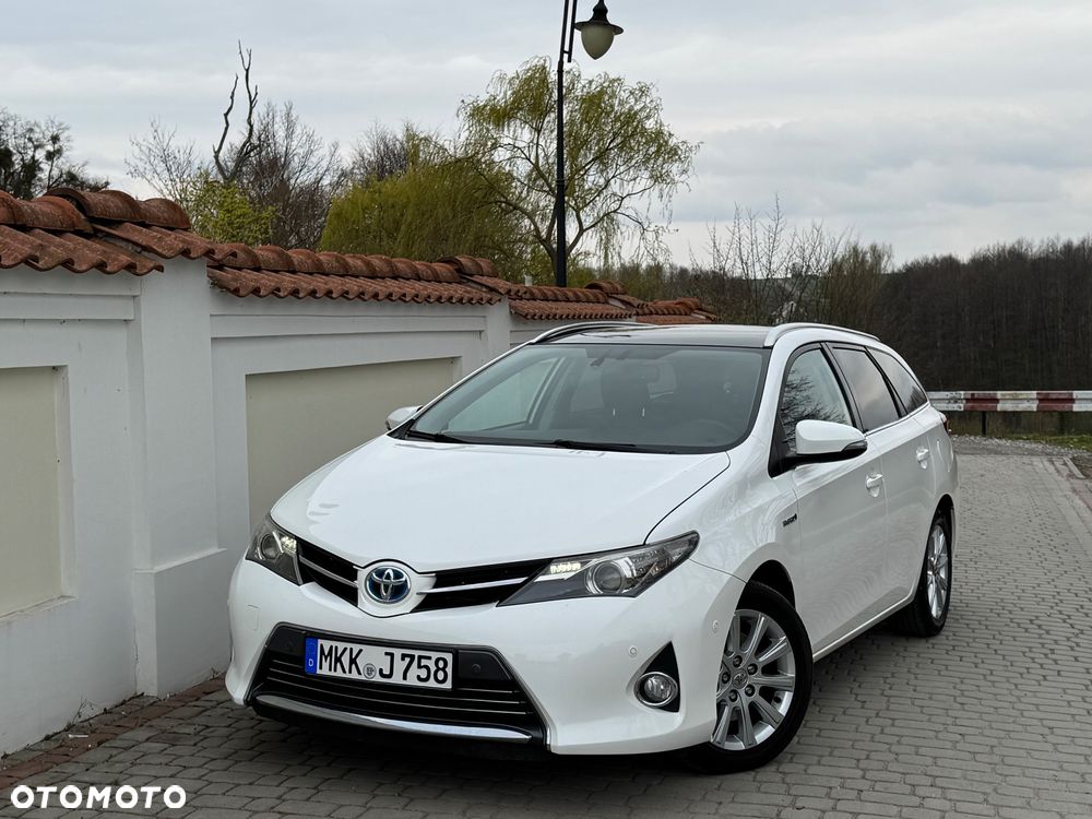 Toyota Auris 1.8 HSD Luna - 10