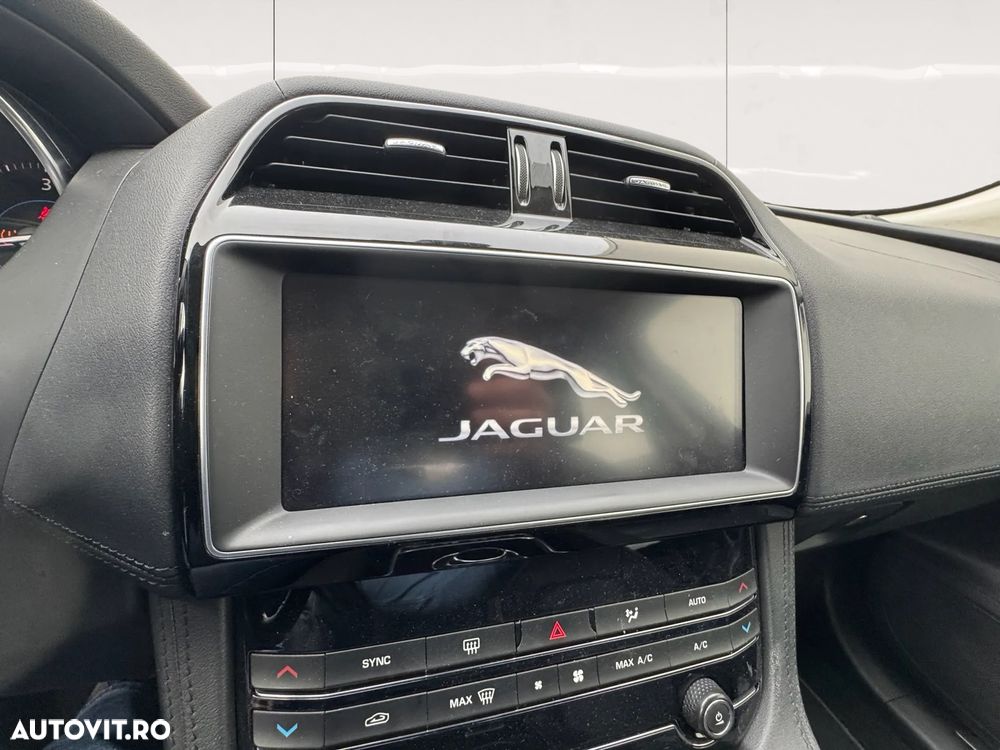 Jaguar F-Pace 20d AWD Aut. Prestige - 14