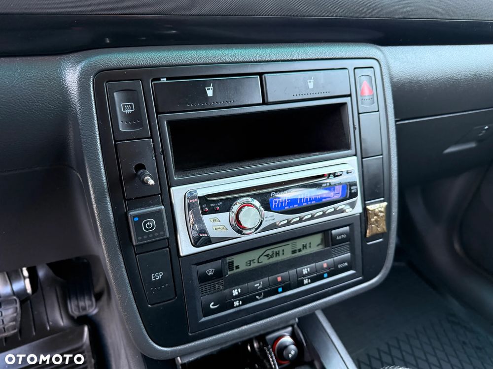 Volkswagen Sharan 2.0 Comfortline Family - 17