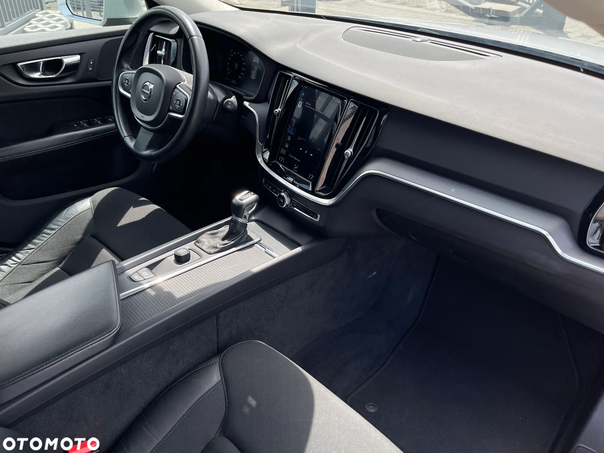 Volvo V60 D3 Geartronic Momentum - 36