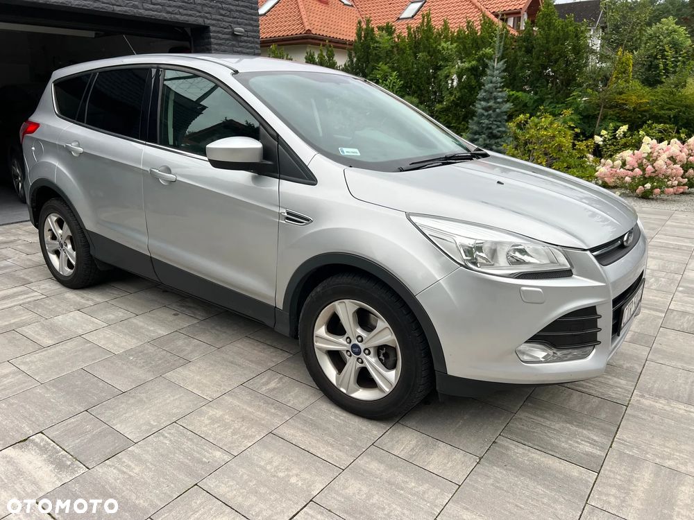 Ford Escape 2.0 EcoBoost AWD Titanium - 2