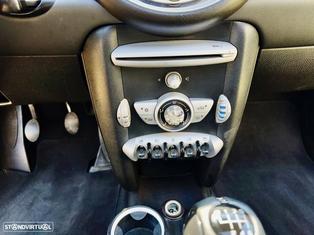 MINI 3 Portas Cooper D - 36