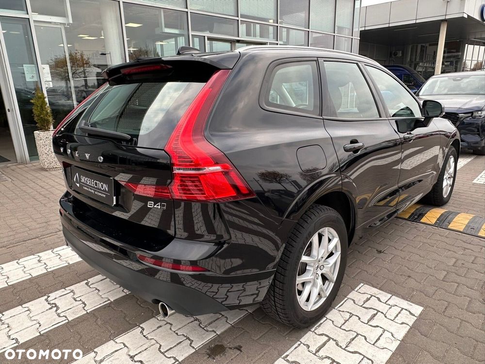 Volvo XC 60 B4 D AWD Momentum - 6