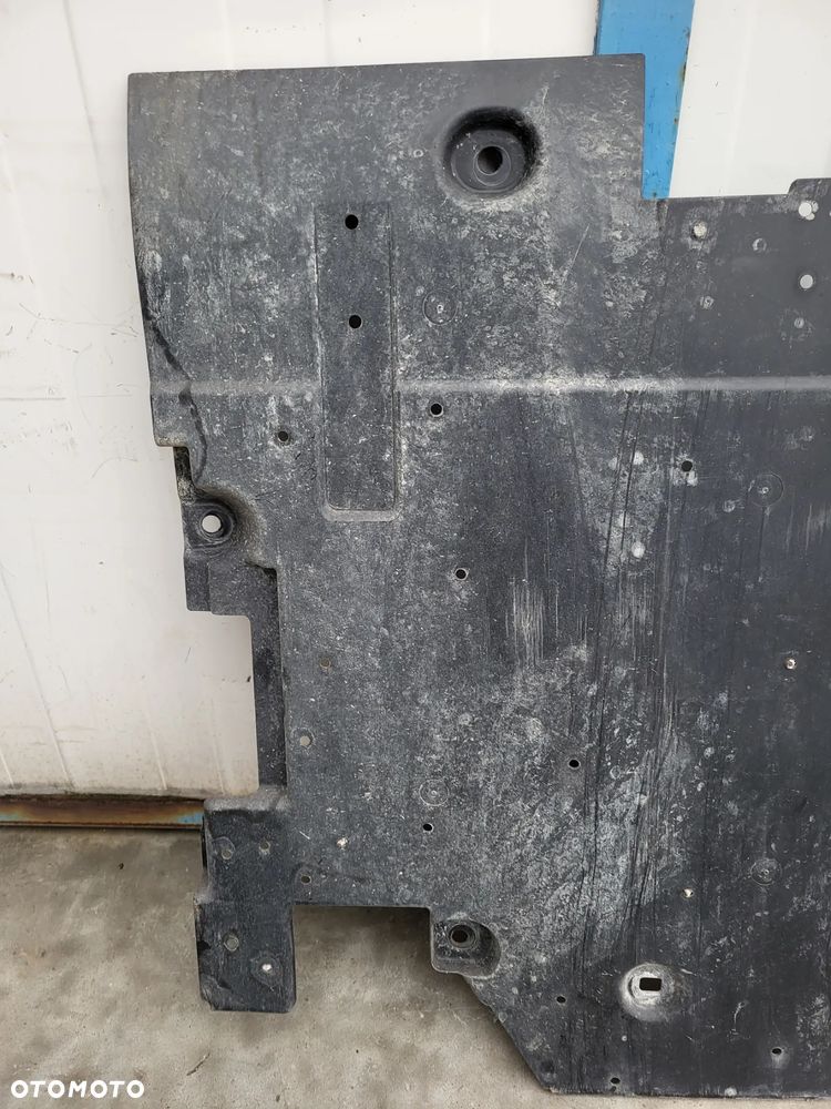 Osłona podwozia tylna Citroen C4 Picasso II - 2