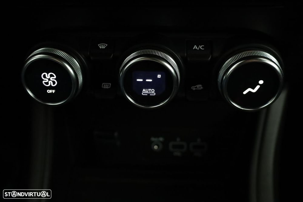 Renault Captur 1.0 TCe Techno Bi-Fuel - 13