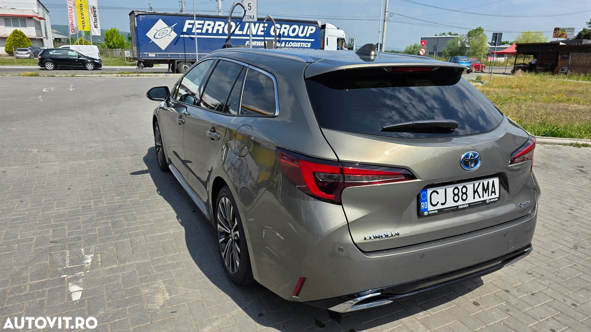 Toyota Corolla 1.8 HSD Dynamic - 18