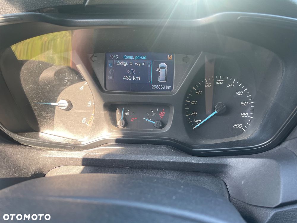 Ford TRANSIT 2,2 TDCI 155 KM DOKA 7 OSOBOWA BLIŻNIAKI DO 3,5T - 21