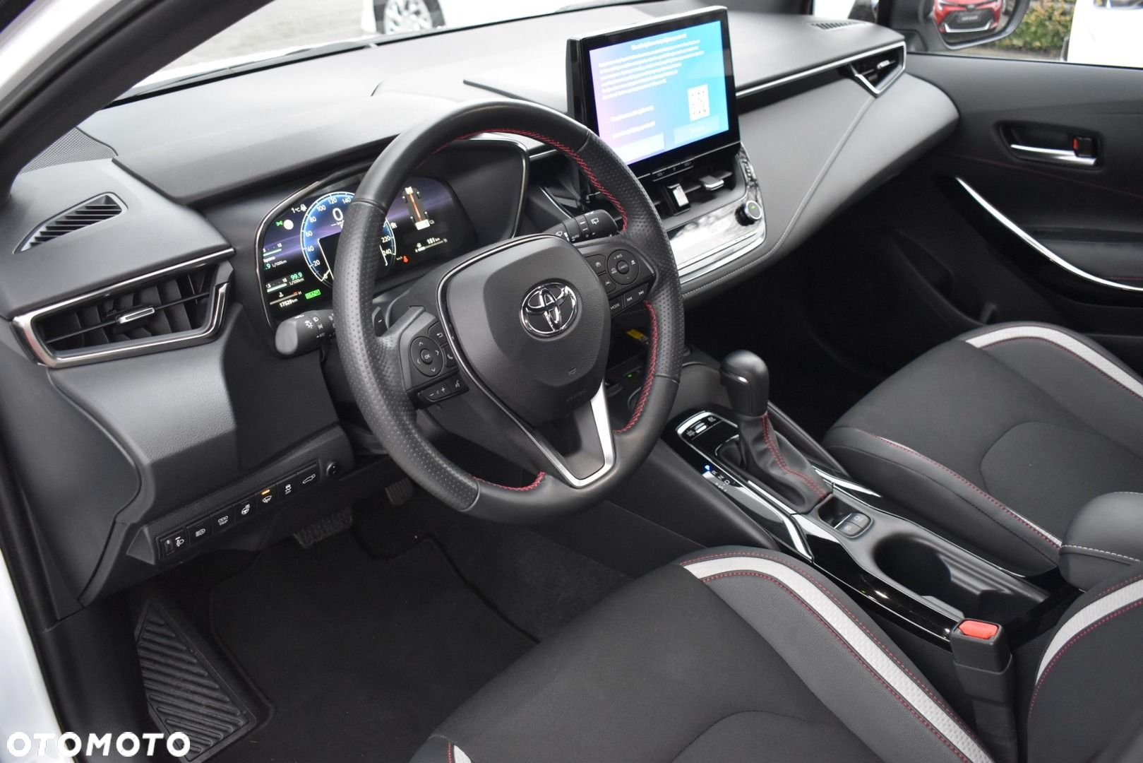 Toyota Corolla 2.0 Hybrid GR Sport - 14