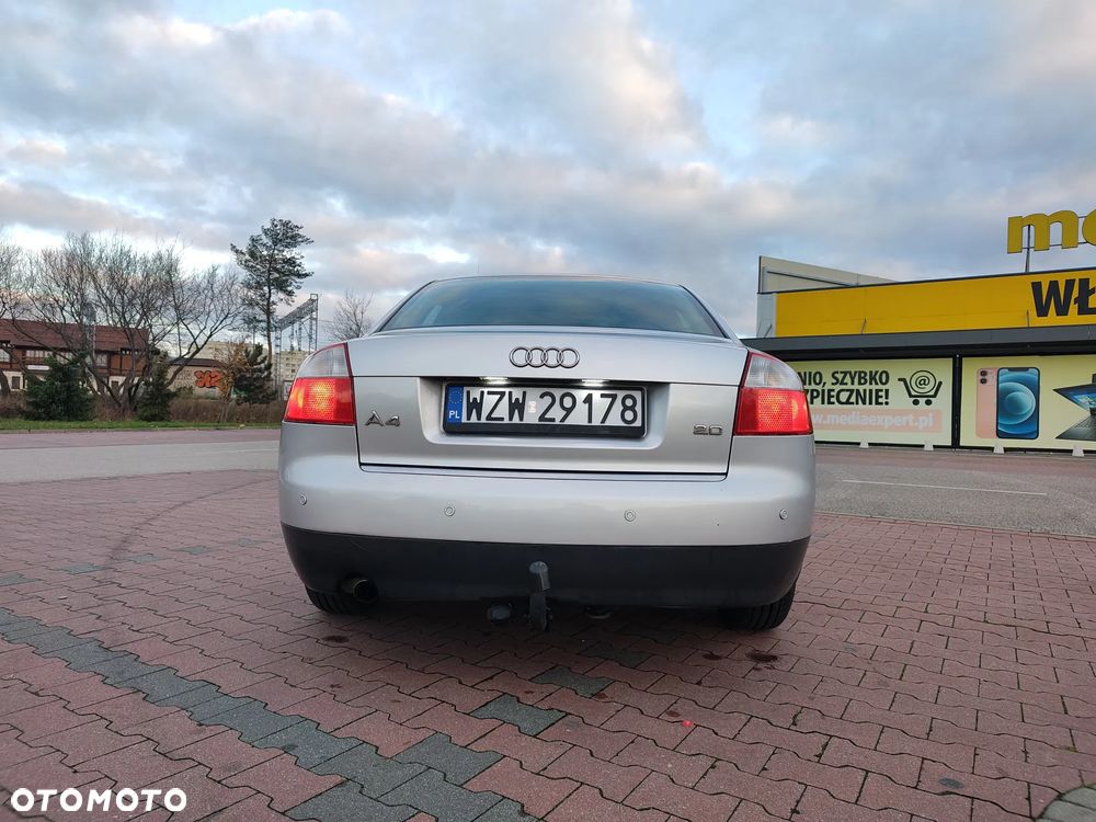 Audi A4 Limousine - 6