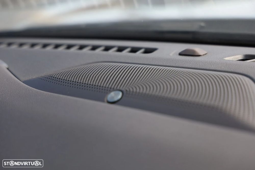 Ford Kuga 2.5 PHEV ST-Line X - 18