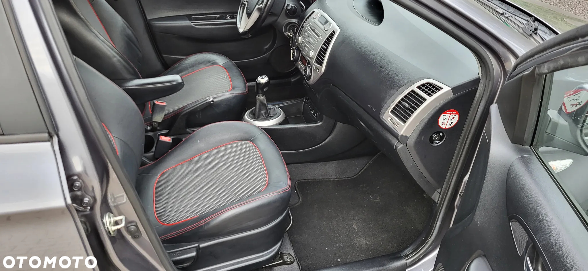 Hyundai i20 1.4 Trend - 14
