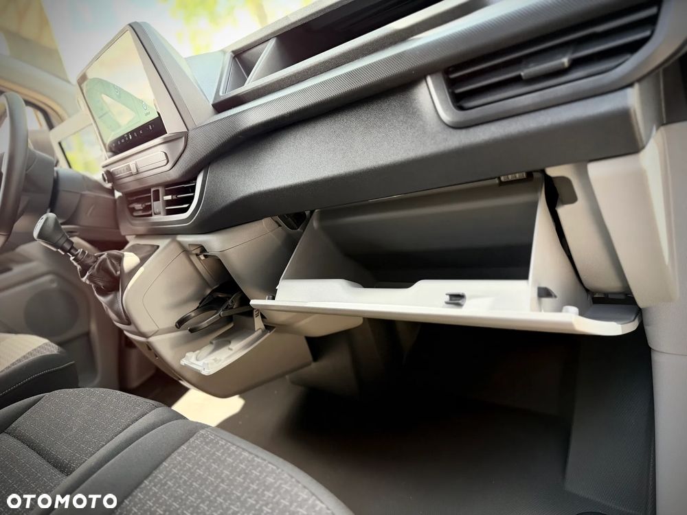 Ford Transit Custom - 32