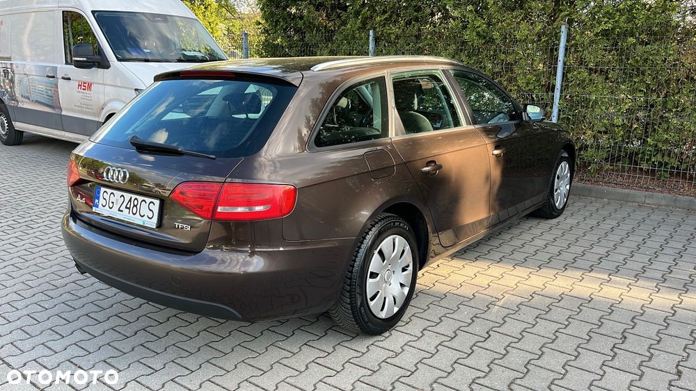 Audi A4 Avant - 4