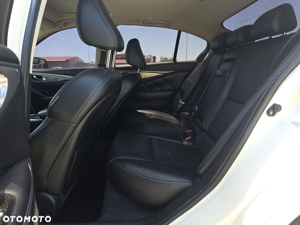 Infiniti Q50 - 13