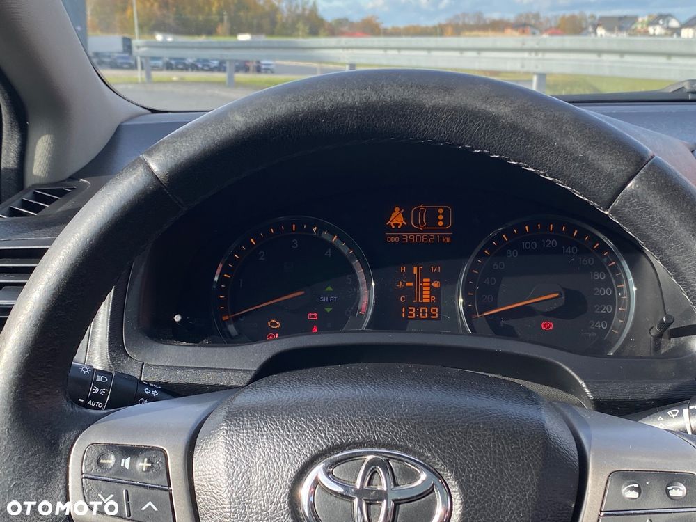 Toyota Avensis 2.2 D-4D Prestige - 31